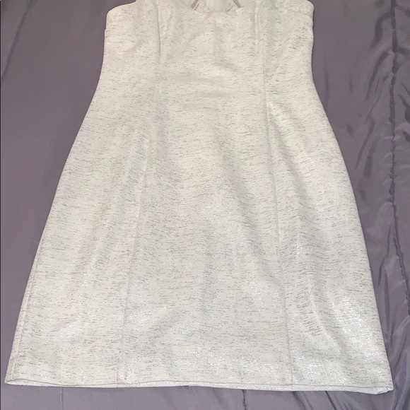 Dress - Picture 6 of 8